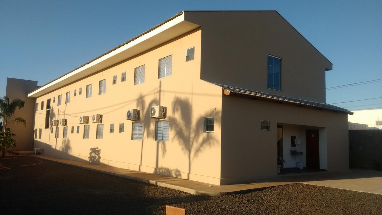 Casas Novas Hotel Penápolis Buitenkant foto